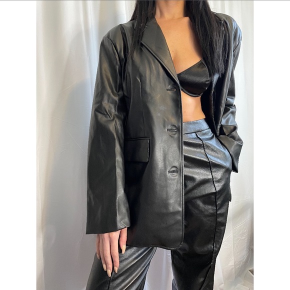 Gaia Faux Leather Blazer - Picture 3 of 3